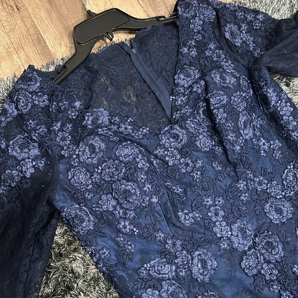 NWOT La Femme navy blue lace ball gown - Picture 4 of 12